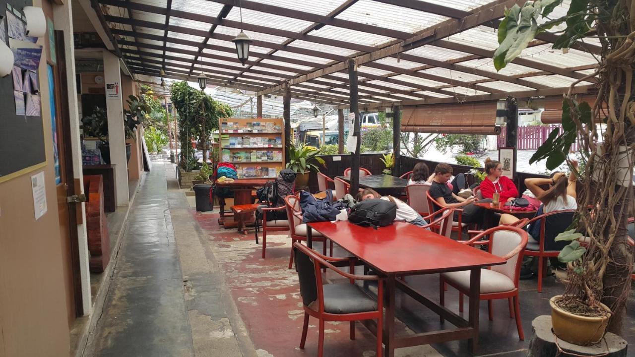 Penginapan Alora Budget
