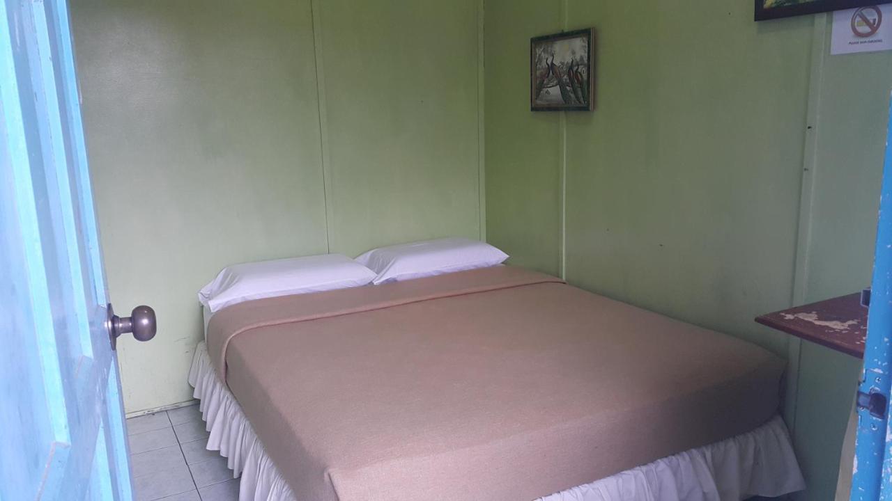 Penginapan Alora Budget Tanah Rata